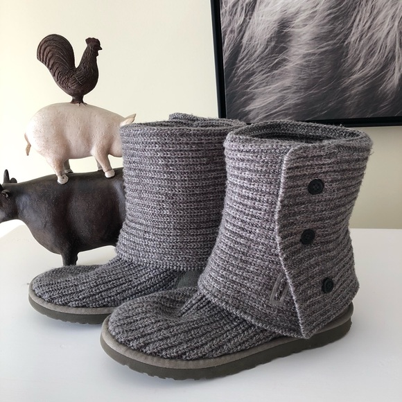 Grey Knit Uggs - Picture 2 of 5